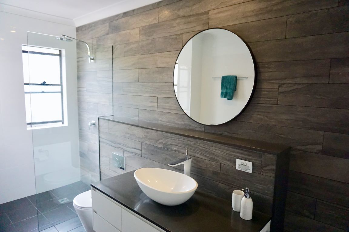 Contemporary Bathroom with Concealed Cistern