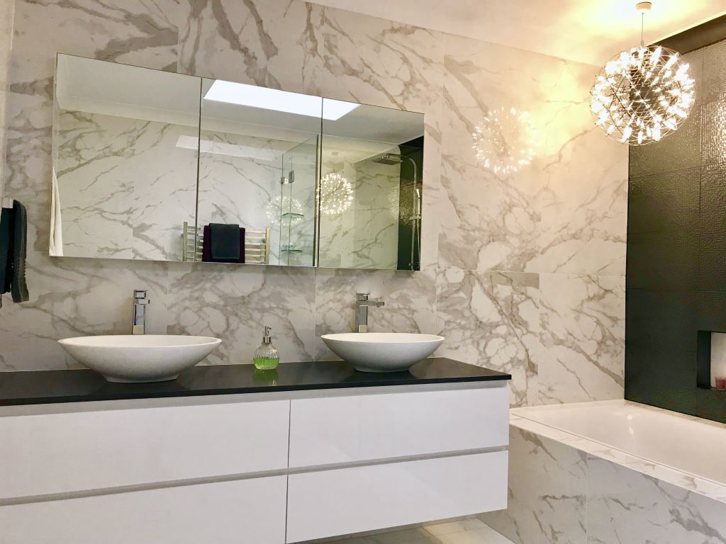 Modern Classic Master Bathroom in Porcelain Marble Look Tiles